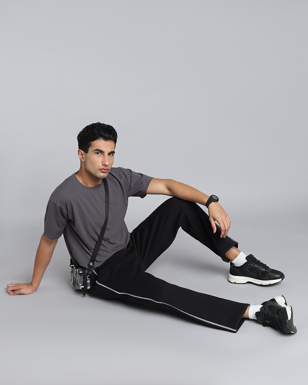 Relaxed Fit Black Pants