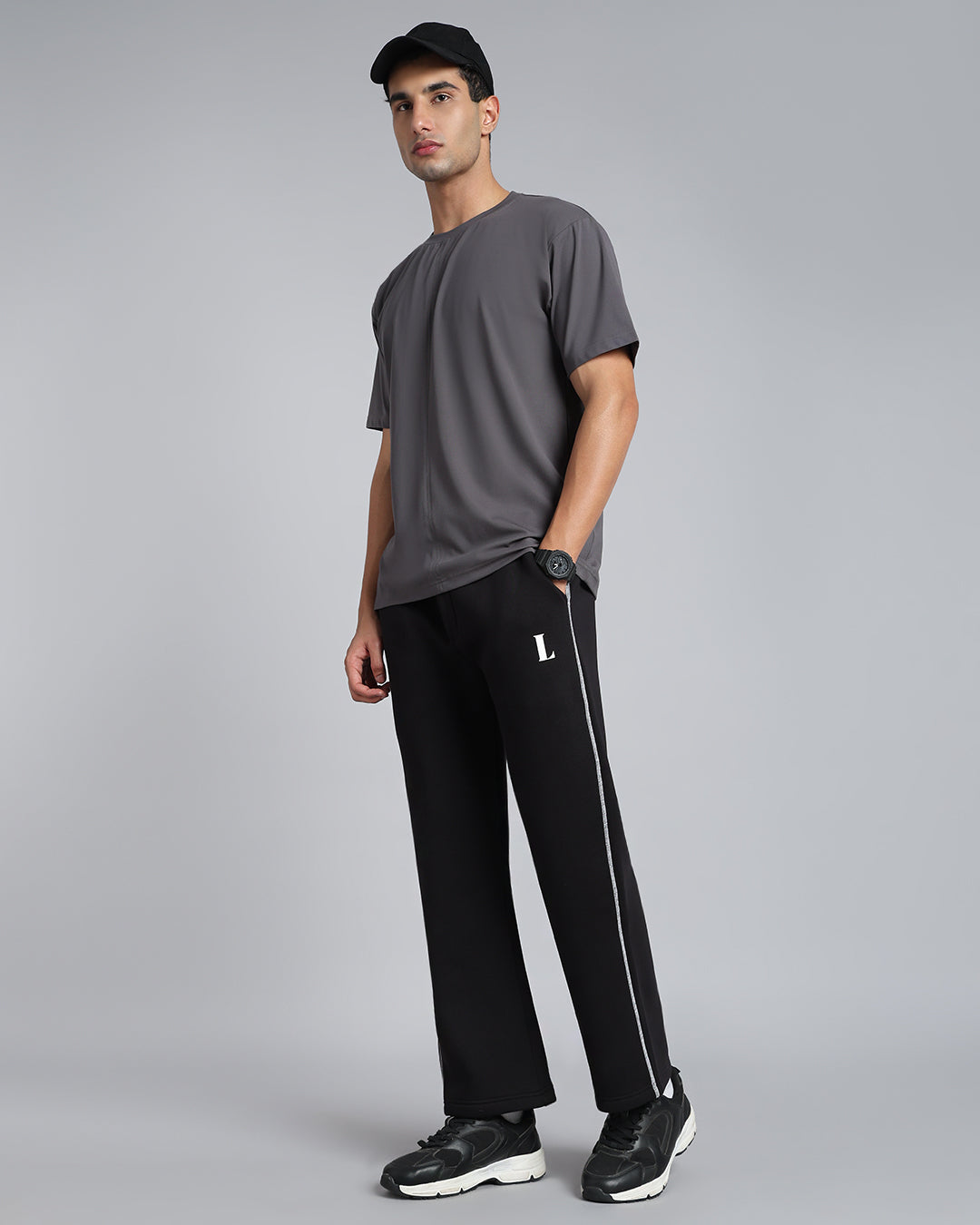Relaxed Fit Black Pants
