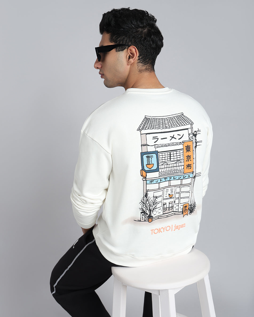 Tokyo Eats - Off White Oversized Sweatshirt